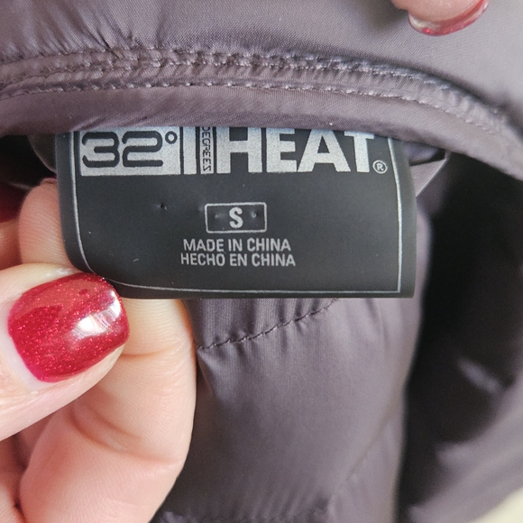 32 Degrees Women's Lavender Puffer Jacket - Picture 3 of 5